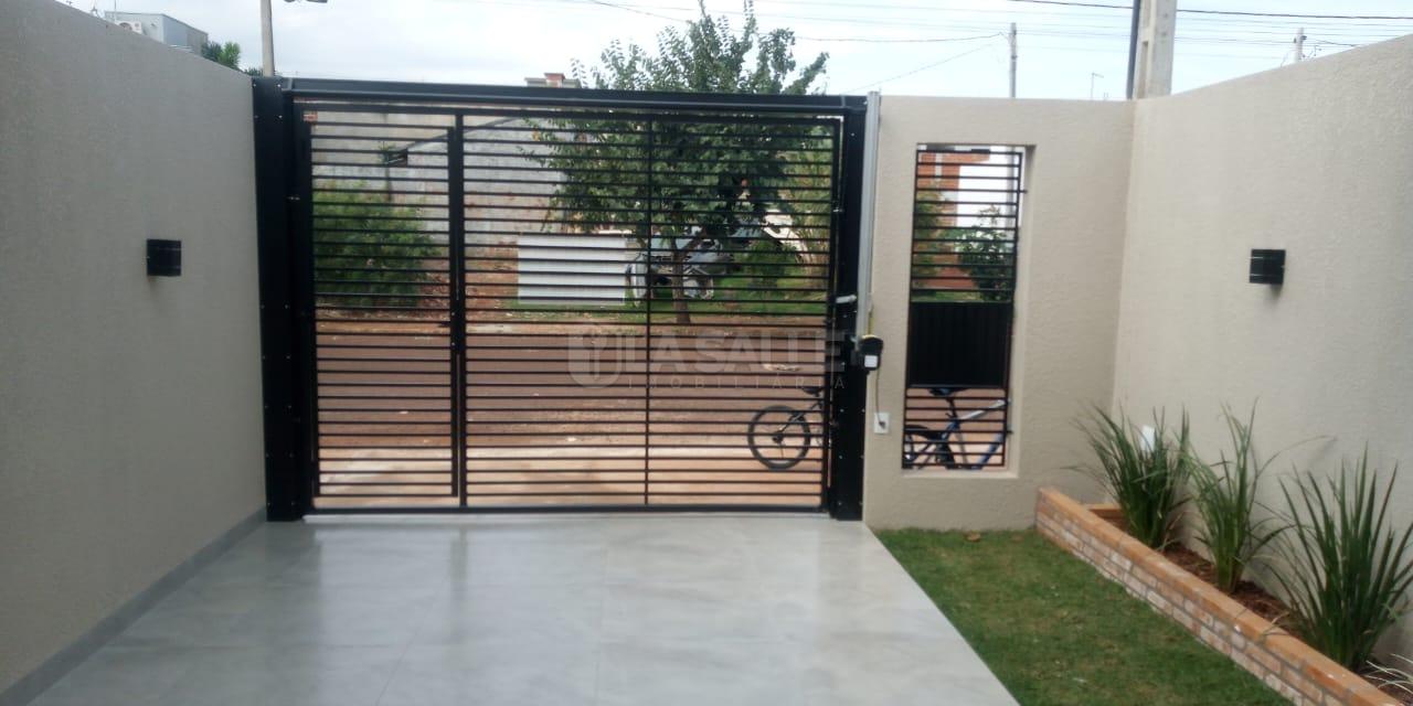 Casa à venda com area de festas, Jardim Coopagro, TOLEDO - PR