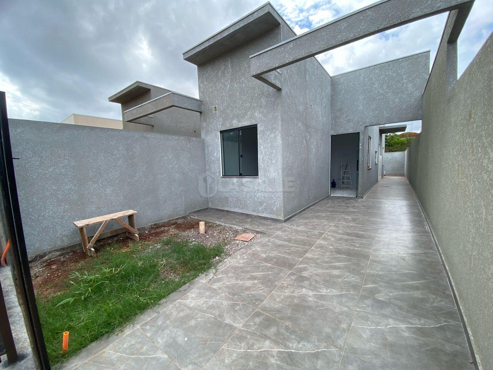 Casa à venda, JARDIM PANORAMA II, com passagem lateral e sobra de terreno TOLEDO - PR