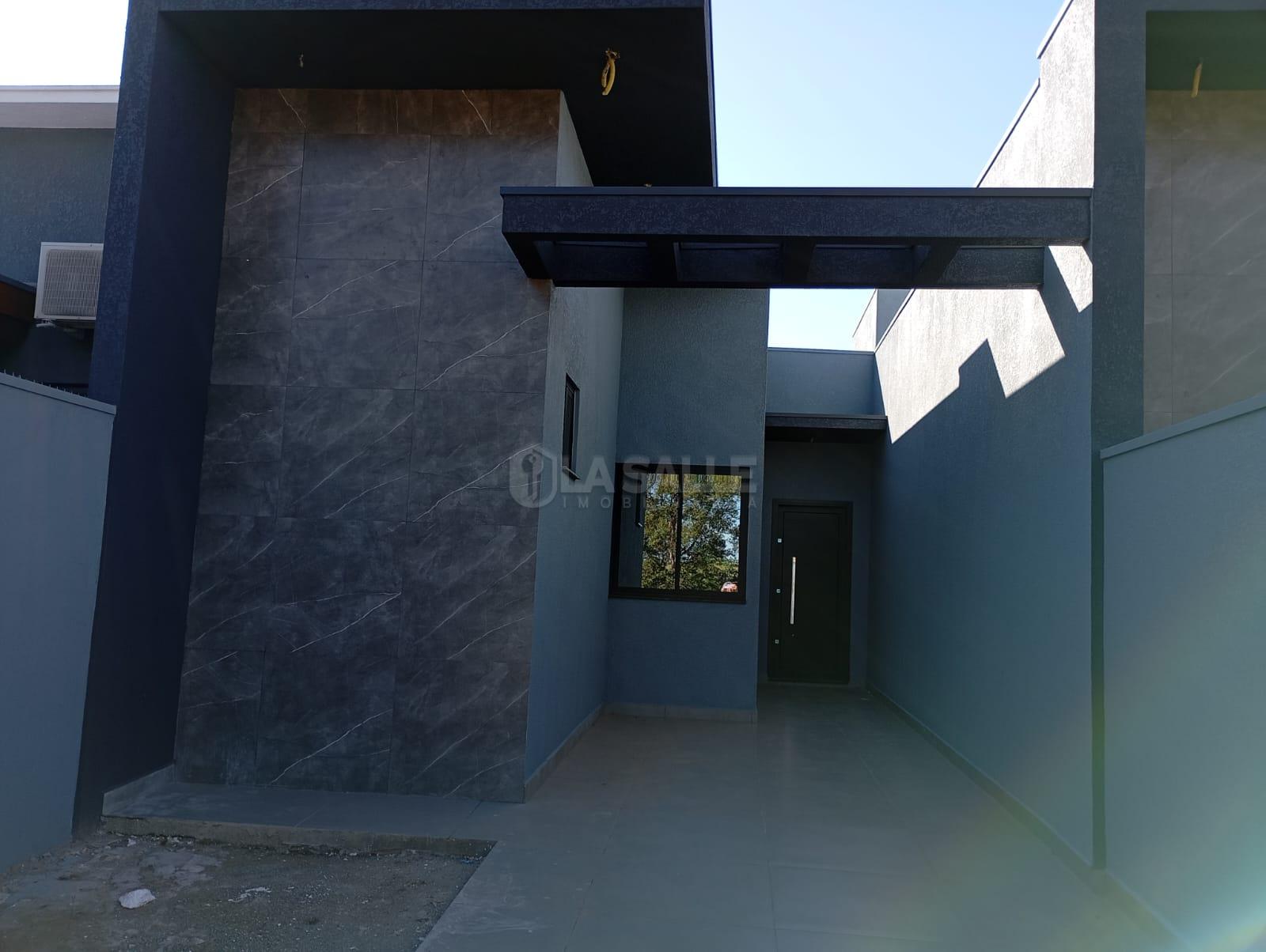 CASA A VENDA  NO JARDIM COOPAGRO, COM OTIMO PADRÃO CONSTRUTIVO