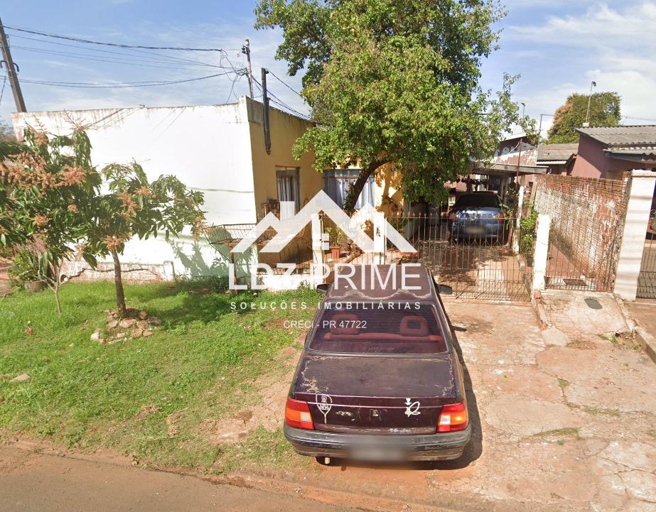 Terreno à venda de 360m  com área construída, localizado no Ba...