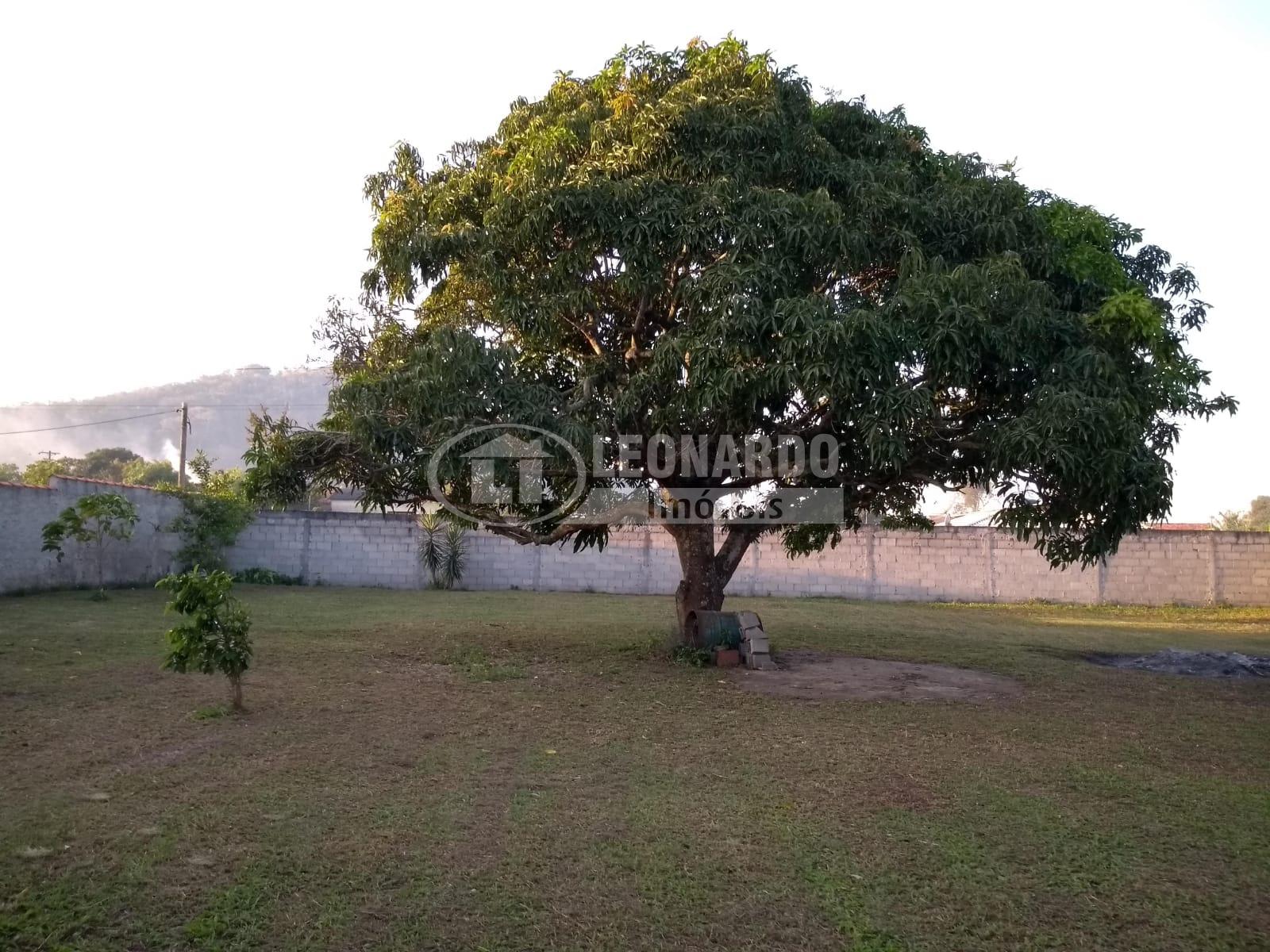 VENDO TERRENO, AREA DE 944M , LEGALIZADOS, PERTO DA RODOVIA, TRES VENDAS, ARARUAMA - RJ