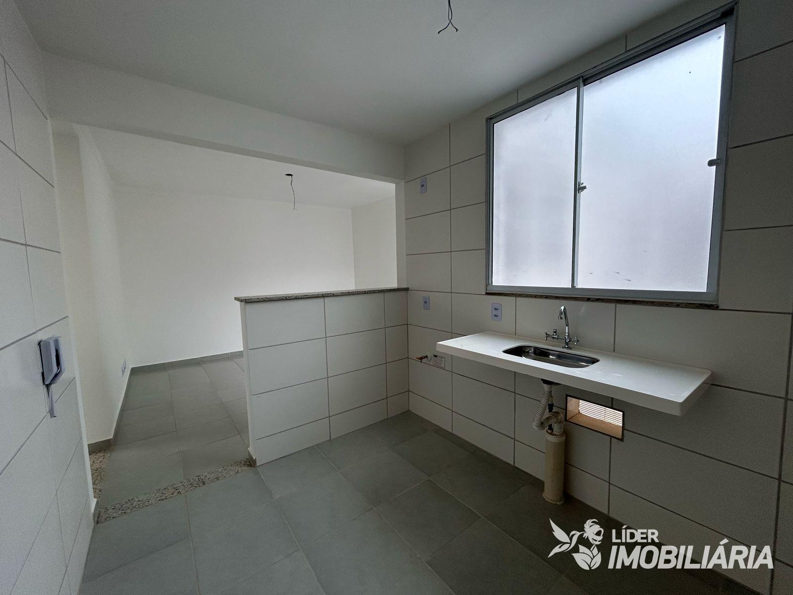 APARTAMENTO NO RESIDENCIAL PARQUE DAS FLORES Á VENDA