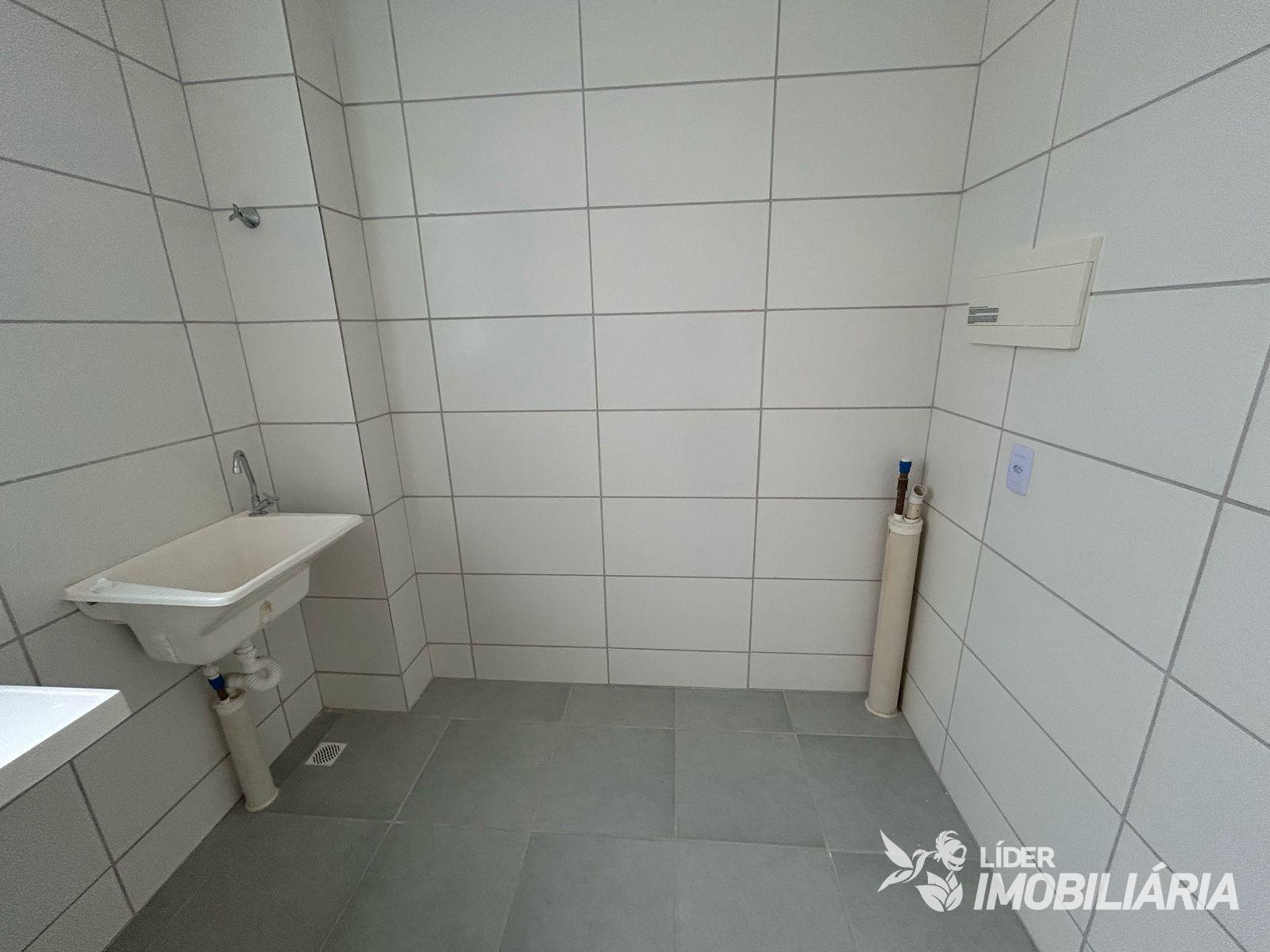 APARTAMENTO NO RESIDENCIAL PARQUE DAS FLORES Á VENDA
