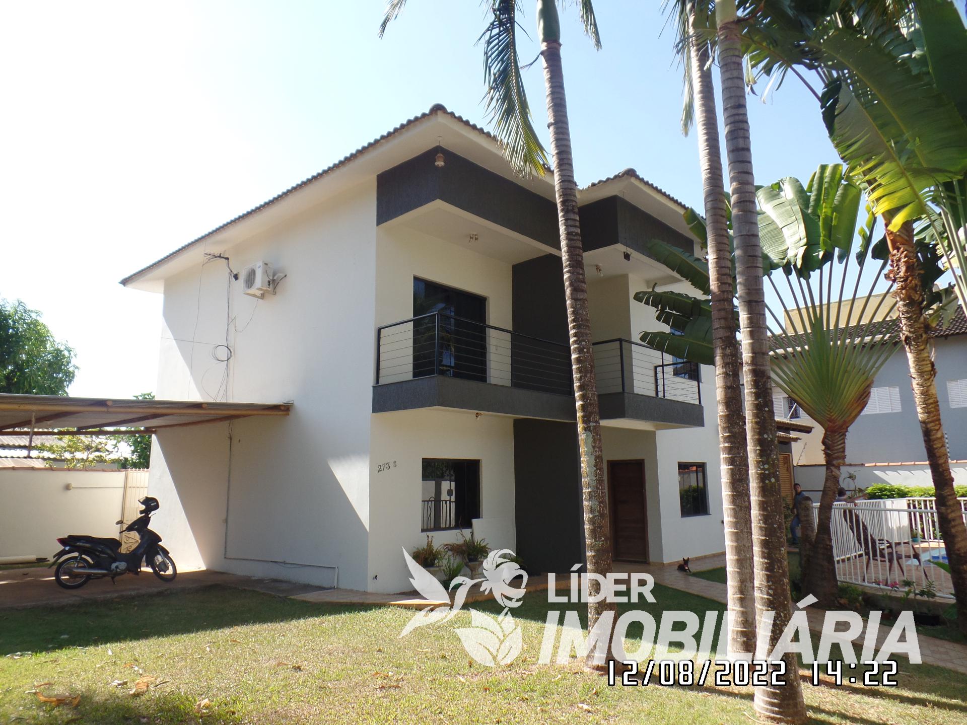 CASA À VENDA BAIRRO MENINO DEUS EM LUCAS DO RIO VERDE MT