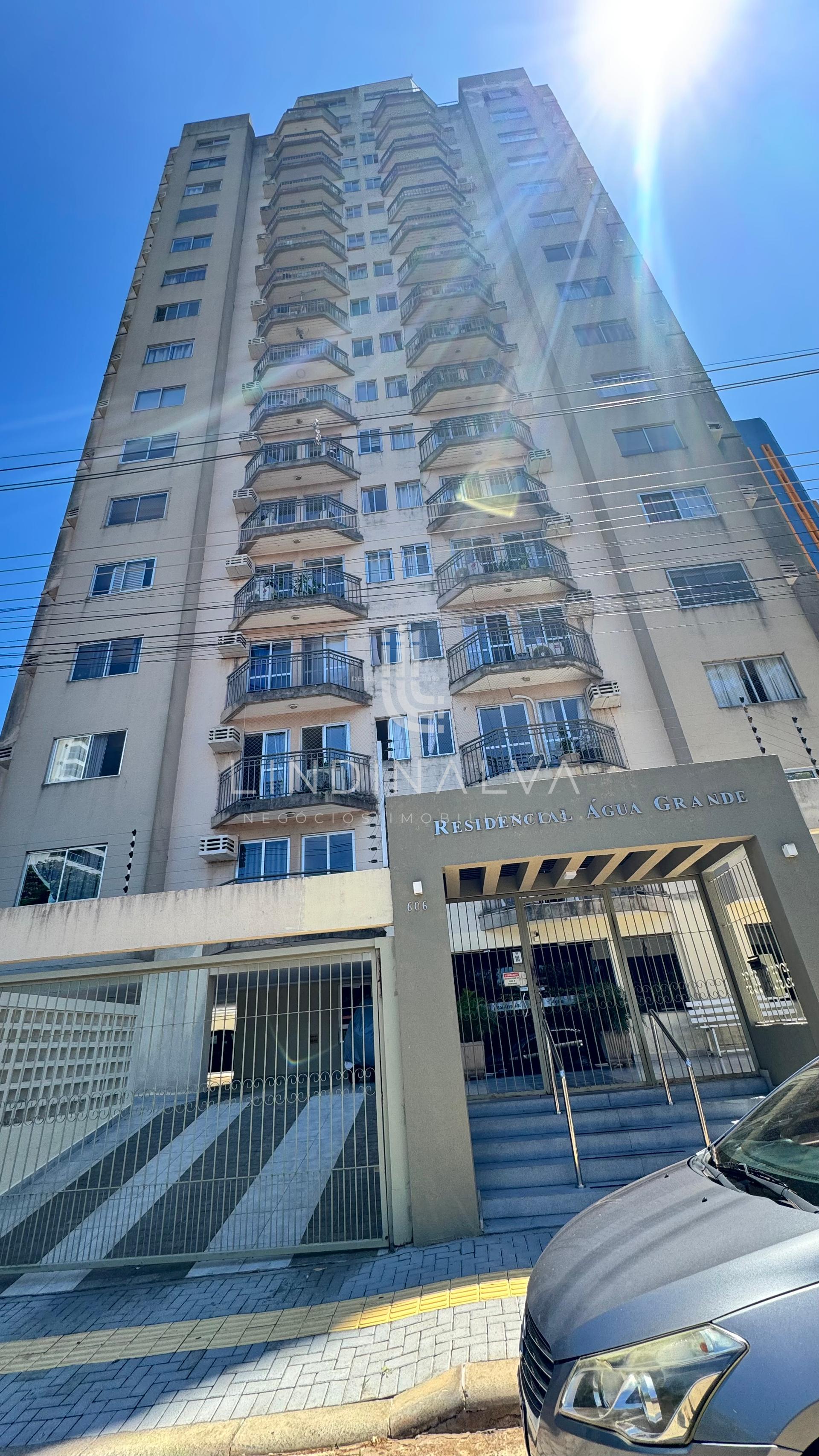 Apartamento no Centro, Ed. Res. Água Grande - aceita financiam...