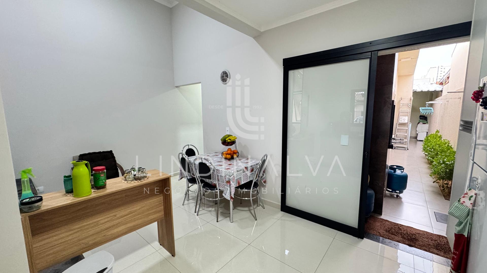 Casa à venda com 2 quartos, 83m² - Foto 9