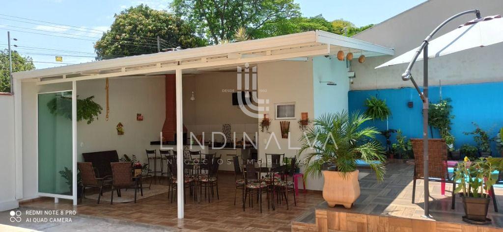 Casa à venda com 5 quartos, 210m² - Foto 9