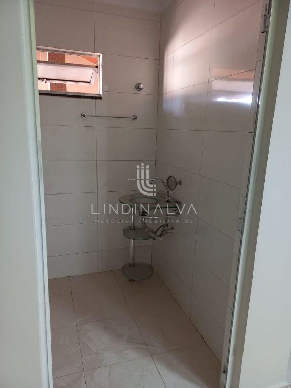 Prédio com apartamento e sala comercial Jardim Eliza I