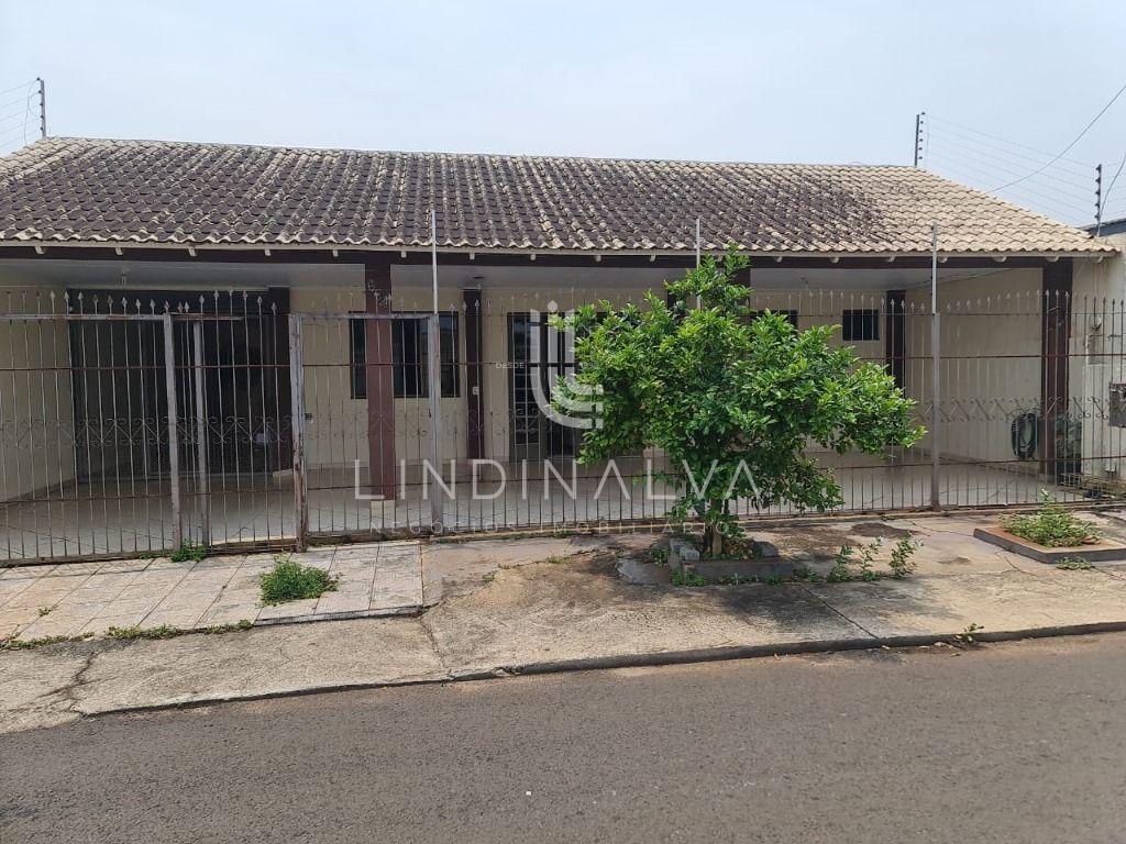 Casa com 4 quartos à venda no Jardim Ipê - Foz do Iguaçu PR