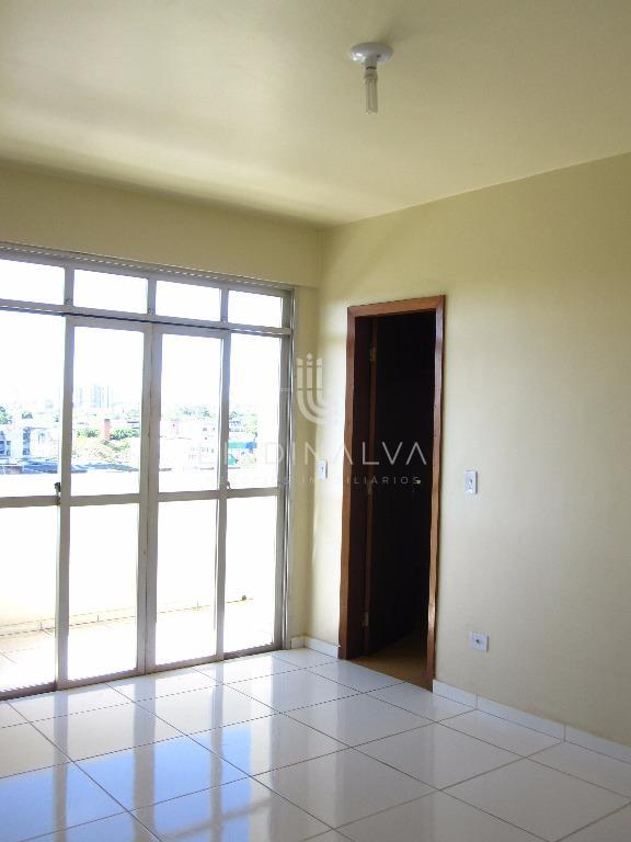 Apartamento à venda e aluguel com 3 quartos, 181m² - Foto 9