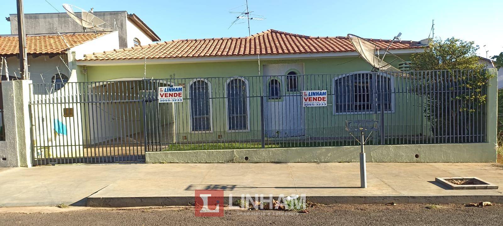 CASA À VENDA NO JARDIM PANORAMA COM 3 QUARTOS SENDO 1 SUÍTE