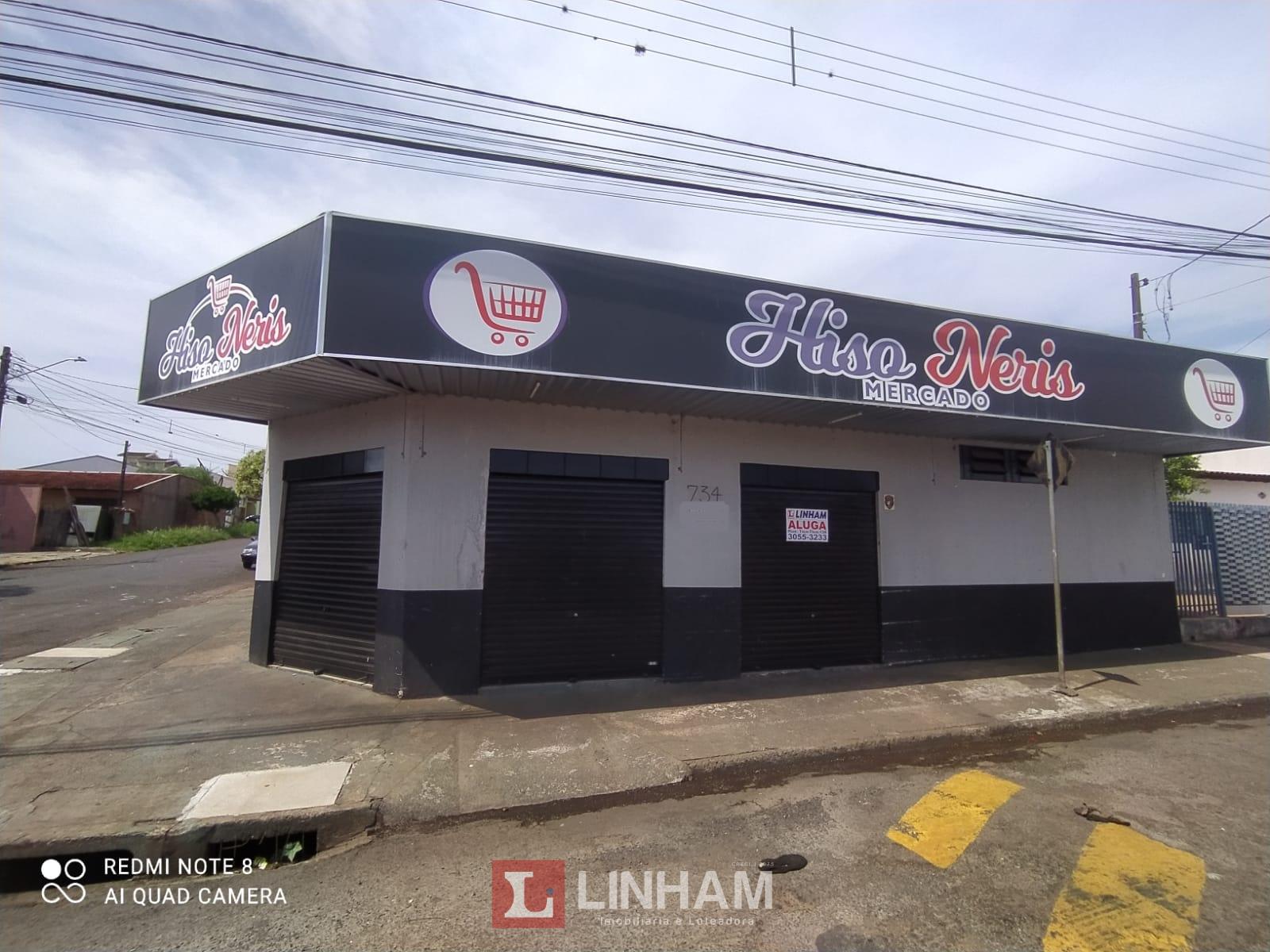 Salão comercial de esquina disponível para locação na Rua Furr...