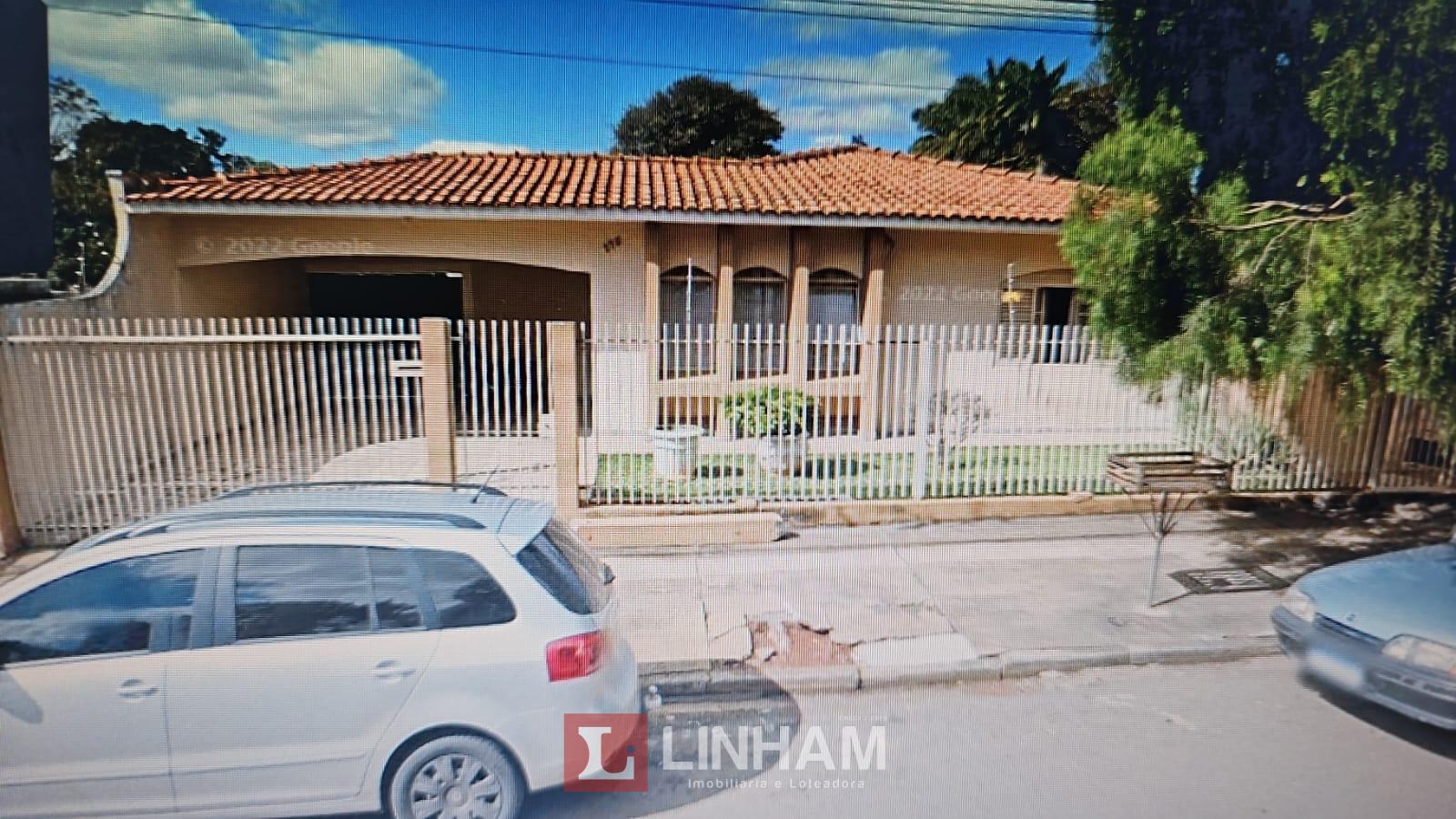 Excelente casa disponível para locação no Centro de Arapongas 