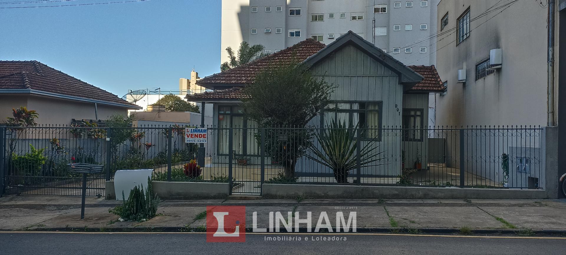 IM?VEL EM RUA COMERCIAL ? VENDA NO CENTRO DA CIDADE CONTENDO U...