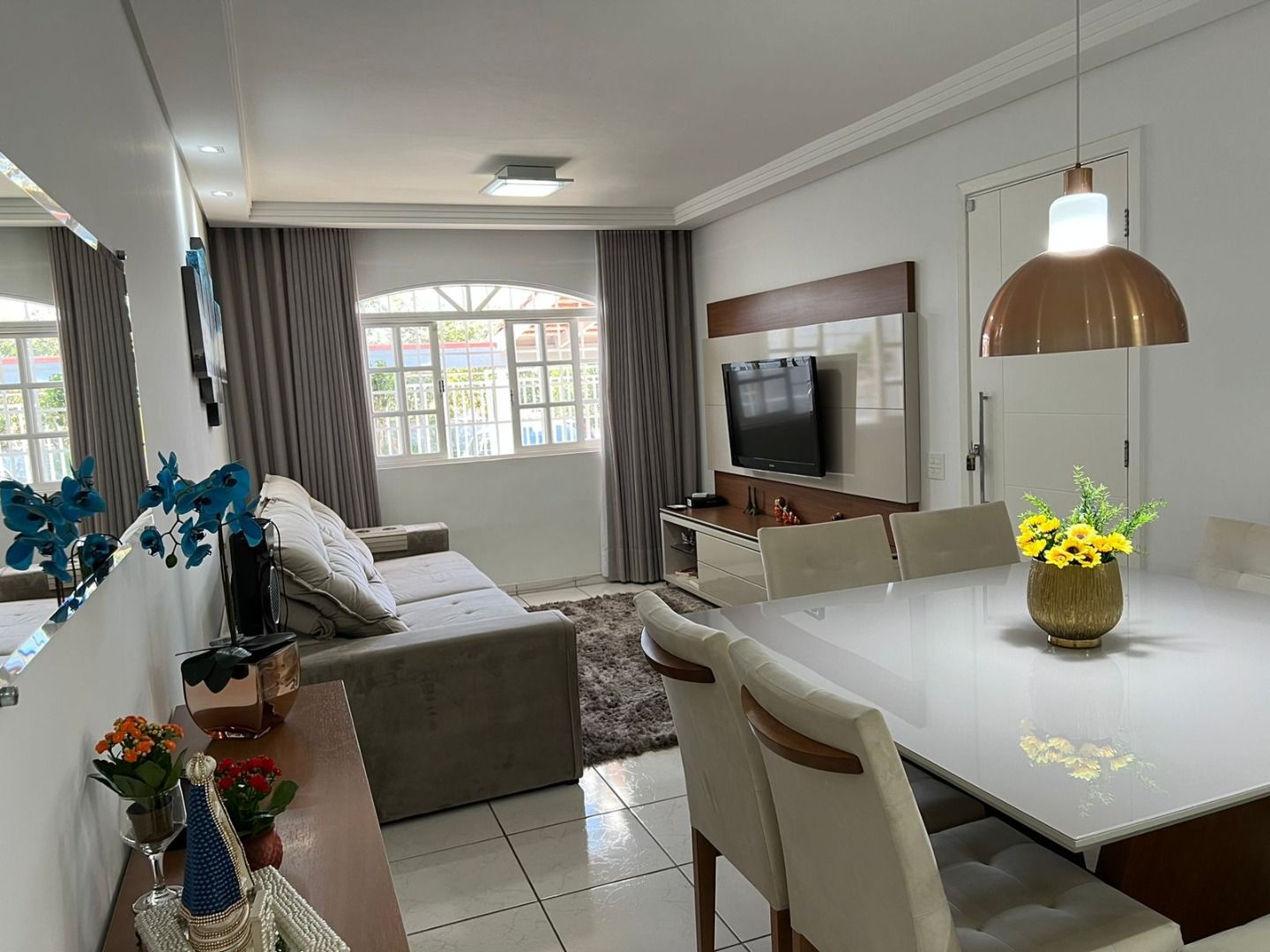 Excelente casa térrea 109m2, 03 qtos ste hidro  edícula, 03 va...