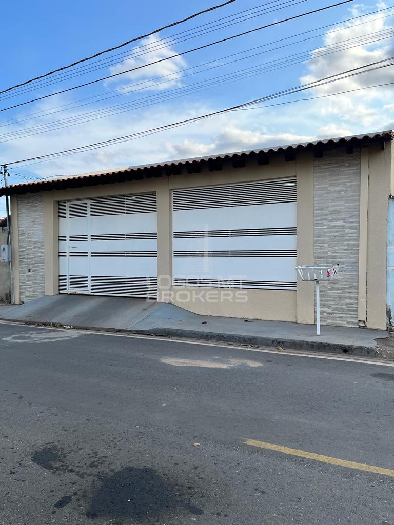 Casa com 3 quartos, móveis planejados nos 2 quartos, painel da...