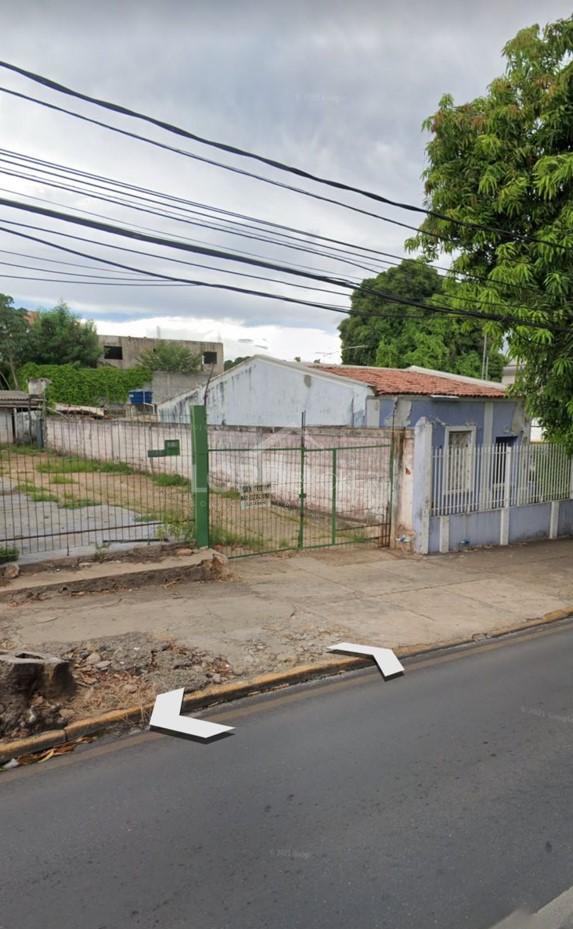 Terreno á venda localizado na Avenida Getúlio Vargas, no Munic...