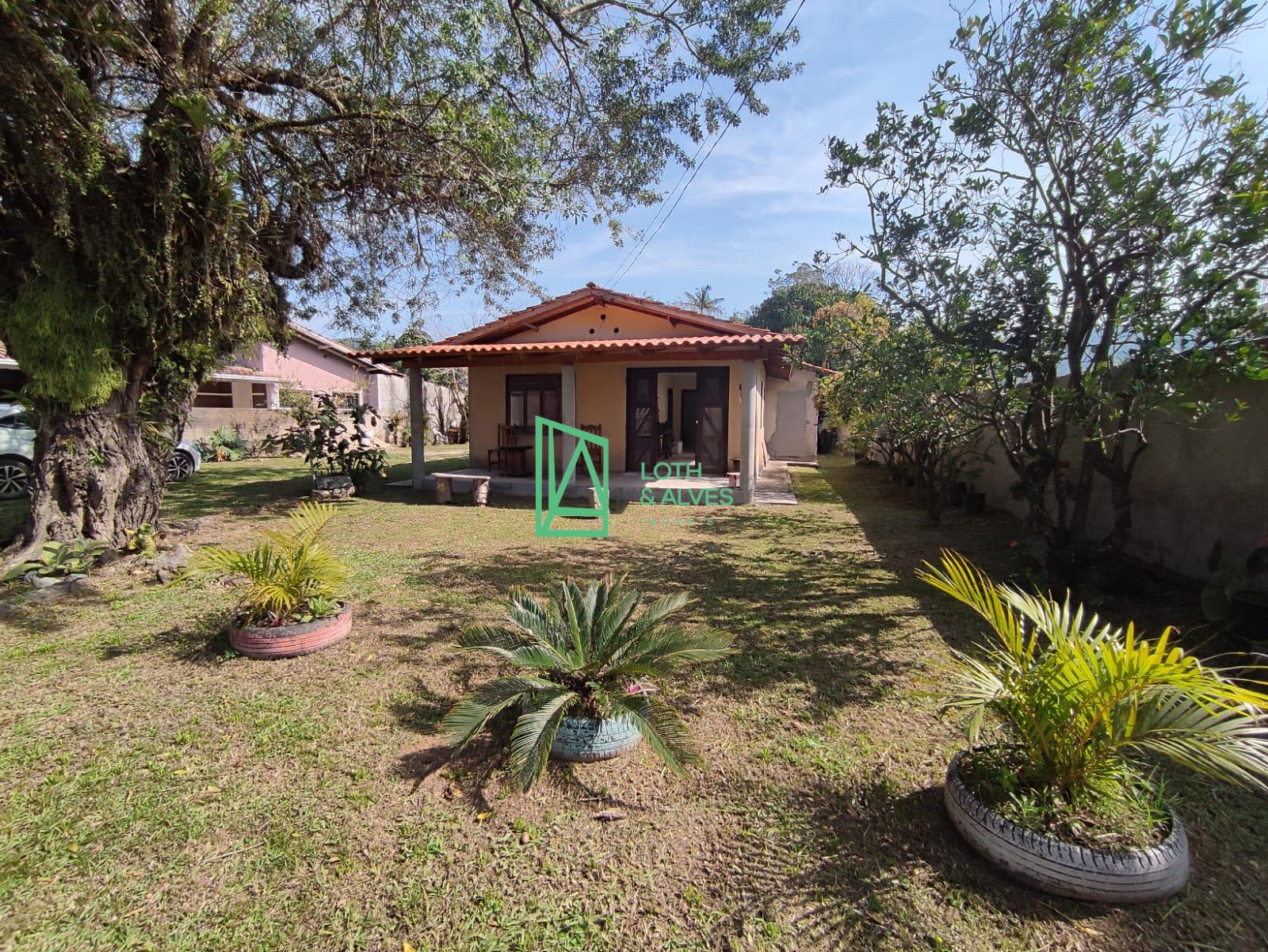 Casa à venda, SANTA LIDIA, PENHA - SC com amplo espaço de terr...