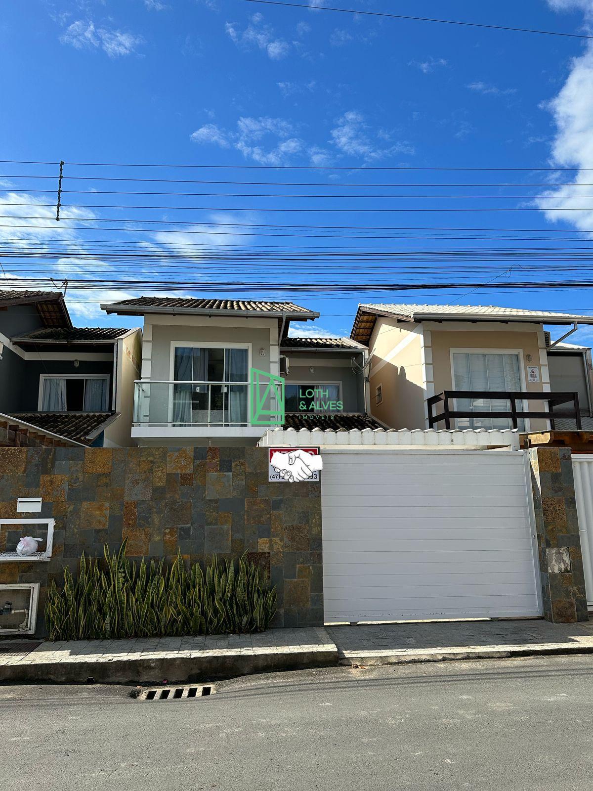 Sobrado à venda, Praia de Armação, Penha - SC-Mobiliado a 500 ...