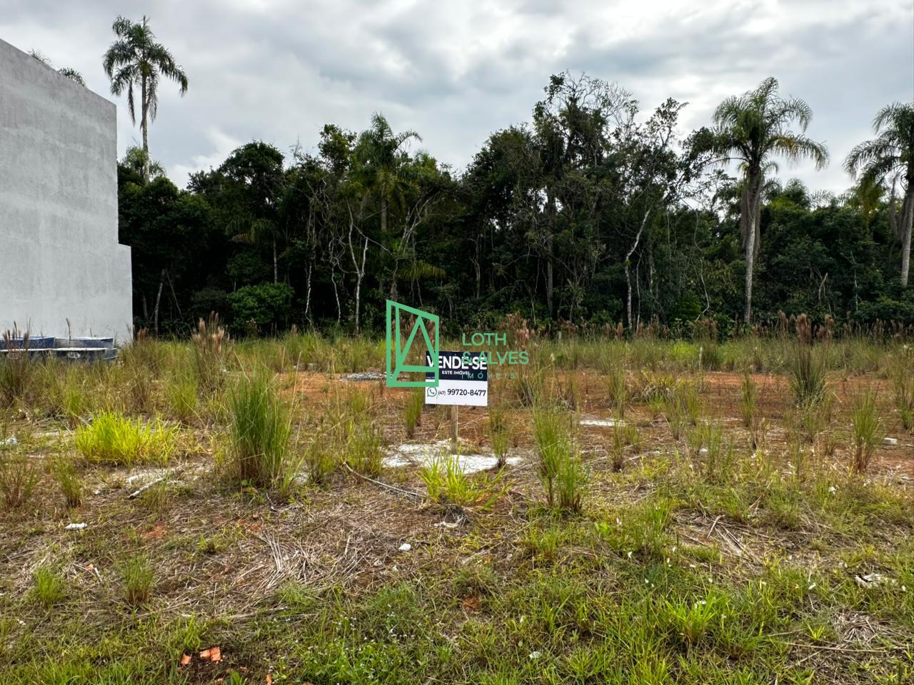 Terreno bem localizado com ótimo potencial de valorização, ide...