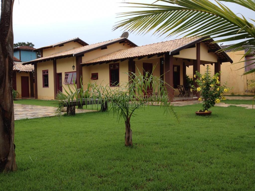 Casa à venda, com área gourmet em Vila Donária,  BONITO - MS