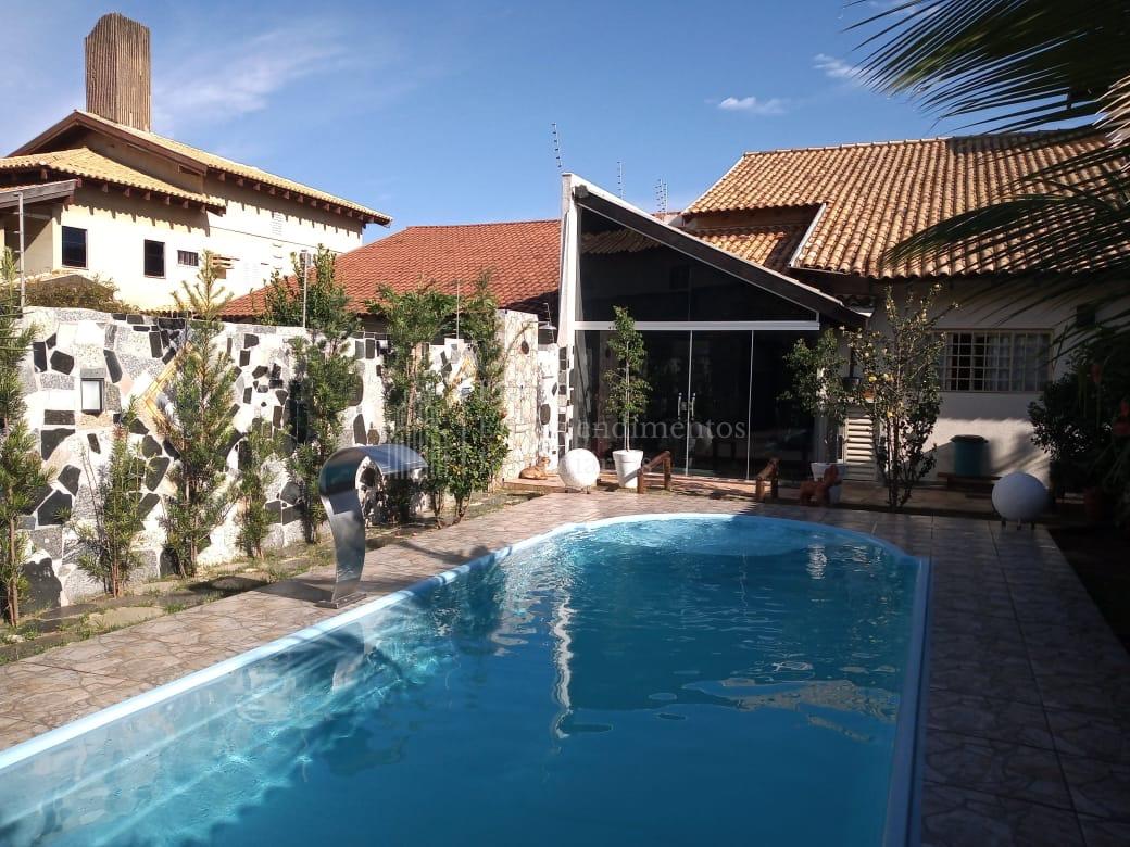 Casa com piscina aquecida  à venda, Carandá Bosque, CAMPO GRAN...