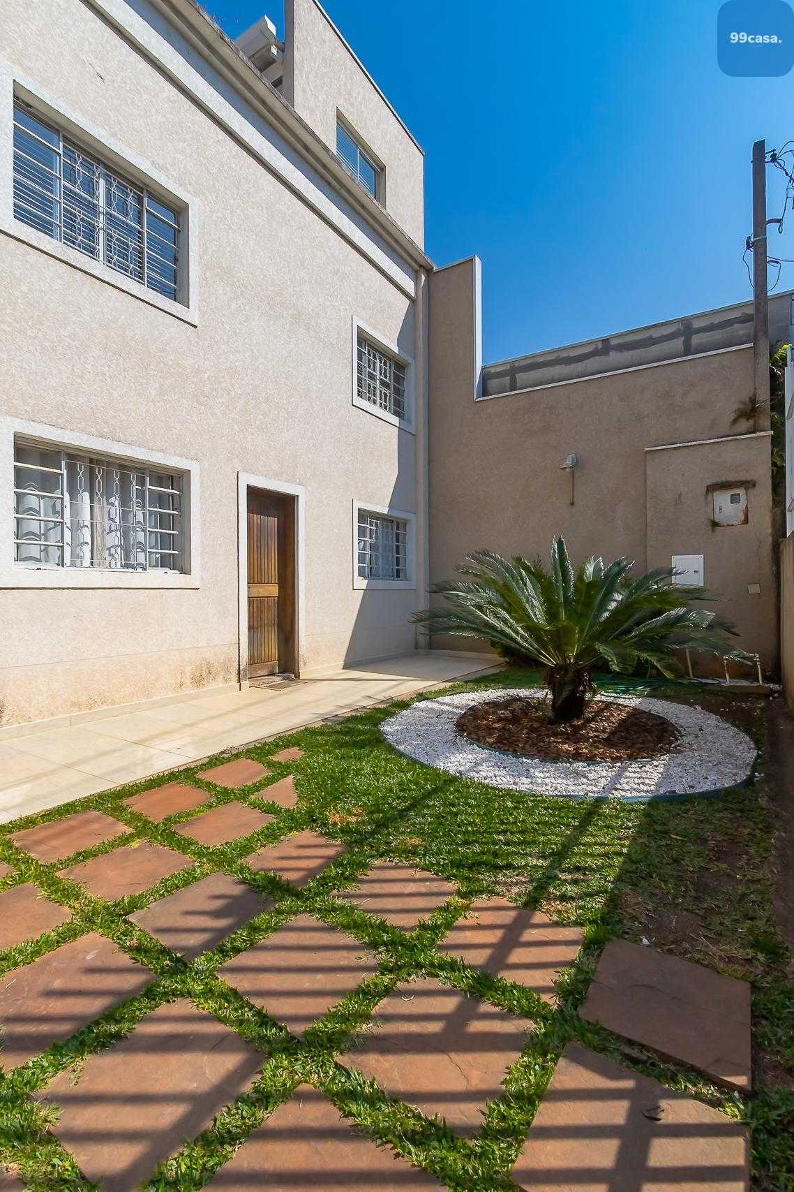 Triplex com amplo terreno no Santa Inácio, a 2 quadras da Univ...