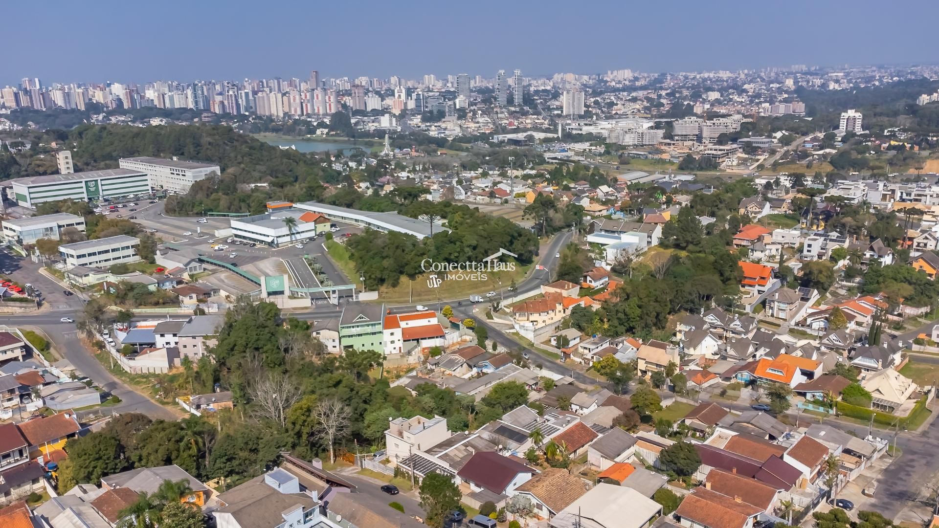 Triplex com amplo terreno no Santa Inácio, a 2 quadras da Univ...