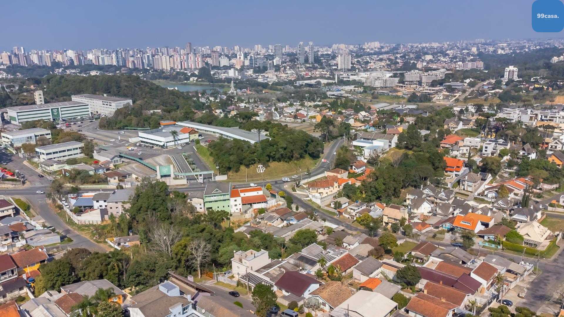 Triplex com amplo terreno no Santa Inácio, a 2 quadras da Univ...