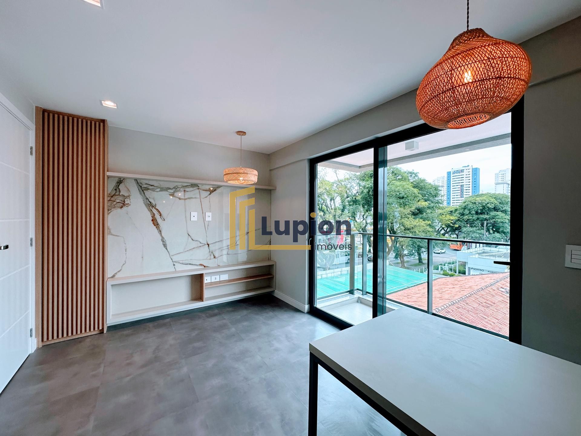 Studios na Vila Izabel, metragem diferenciada e sacada ampla c...
