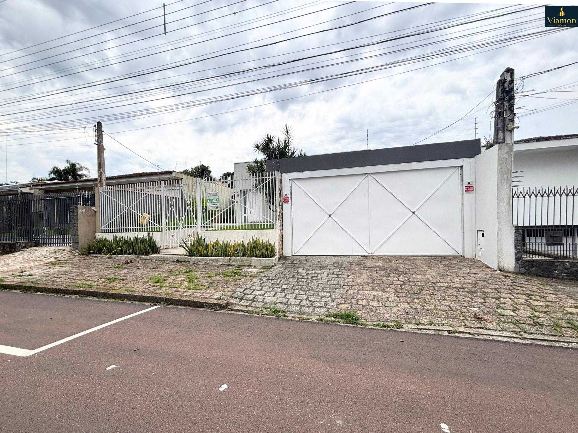 Casa à venda ou para locação de Alto Padrão, Bairro Ahú, CURIT...