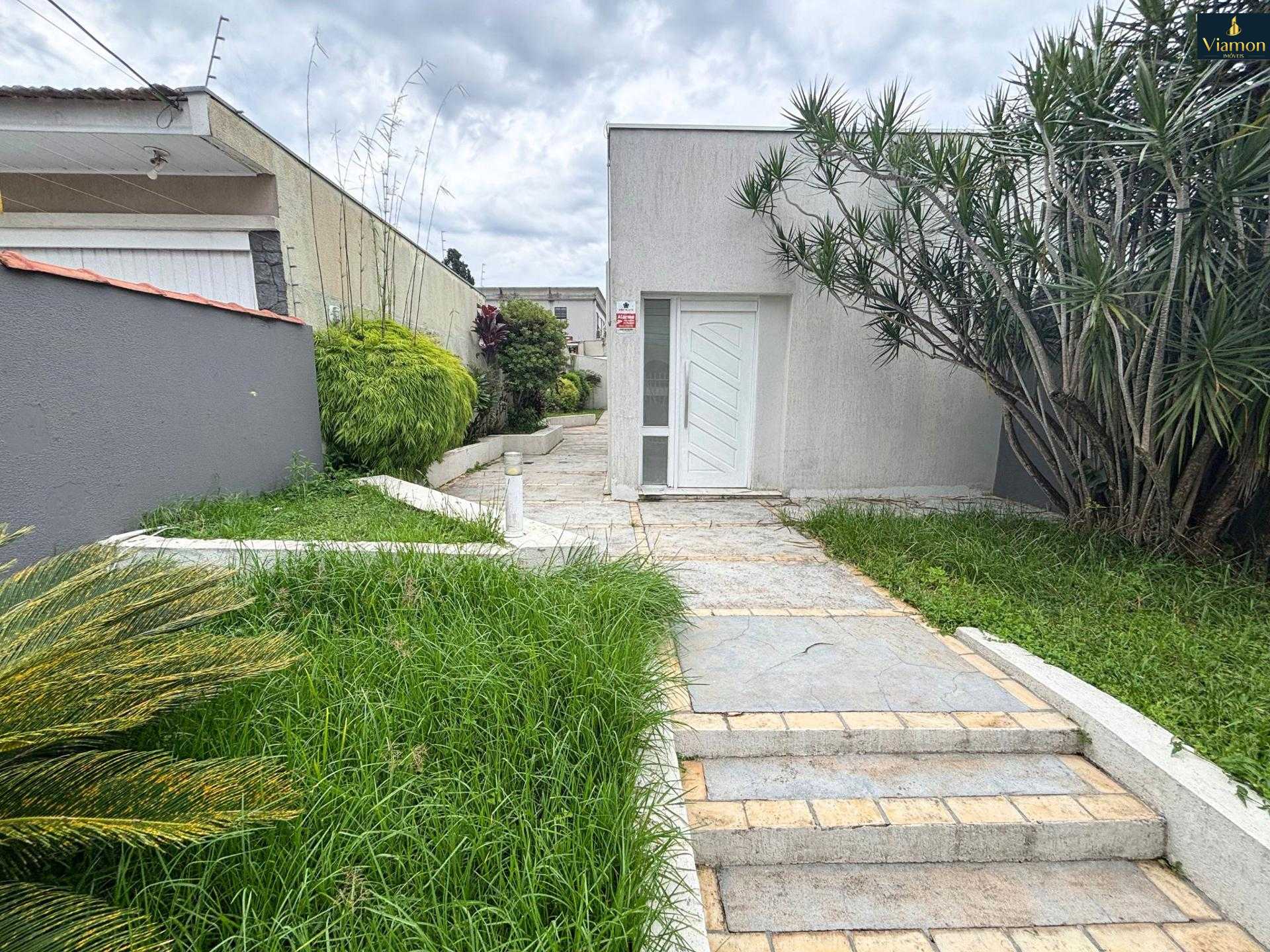 Casa à venda ou para locação de Alto Padrão, Bairro Ahú, CURIT...