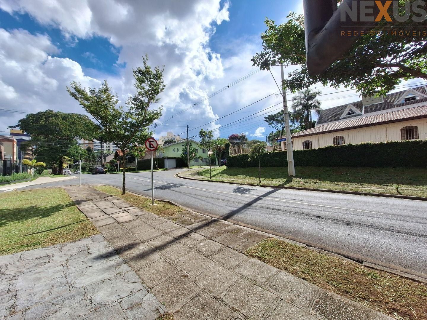 Terreno de Esquina à Venda no Água Verde  416 m  em Localizaç...