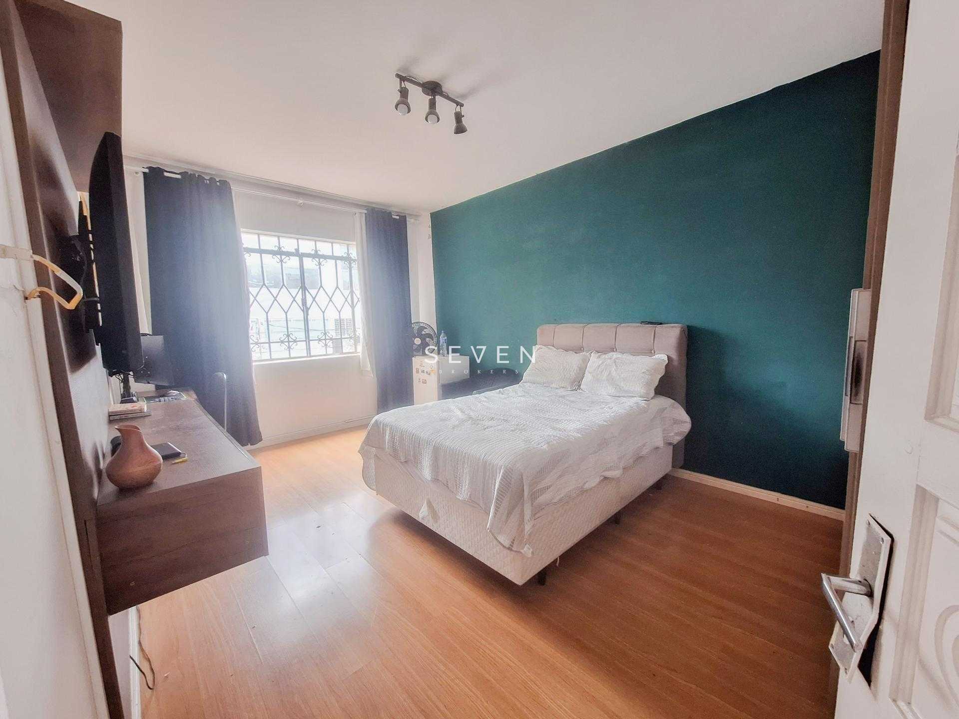Apartamento Amplo à Venda no Centro de Curitiba  115 m  na Ru...