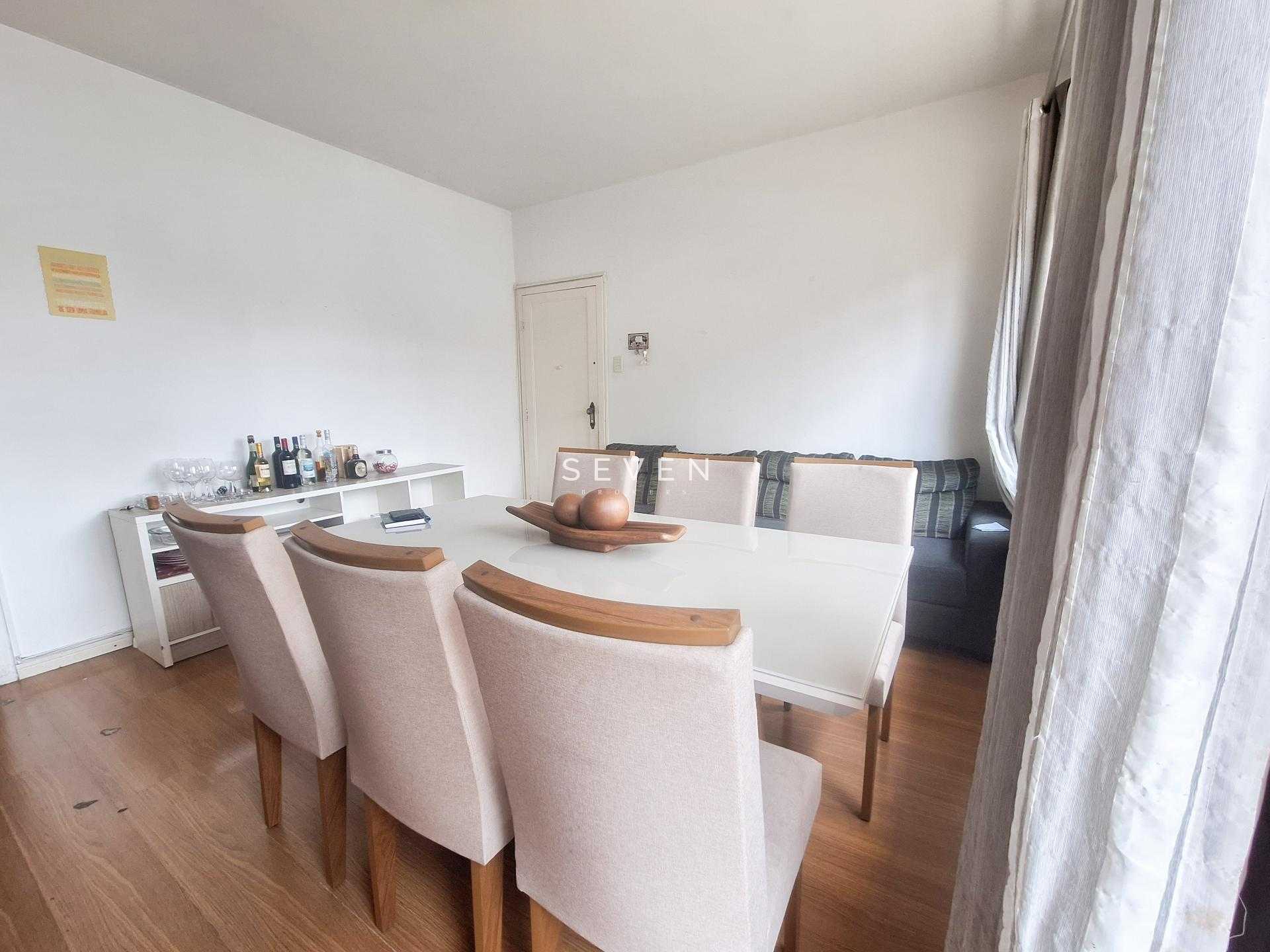 Apartamento Amplo à Venda no Centro de Curitiba  115 m  na Ru...