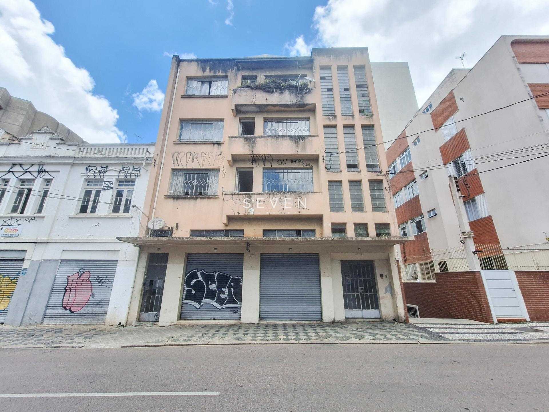 Apartamento Amplo à Venda no Centro de Curitiba  115 m  na Ru...