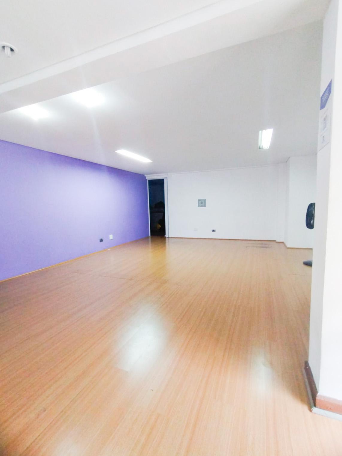 Loja Comercial à Venda na Rua 13 de Maio  Centro de Curitiba, ...