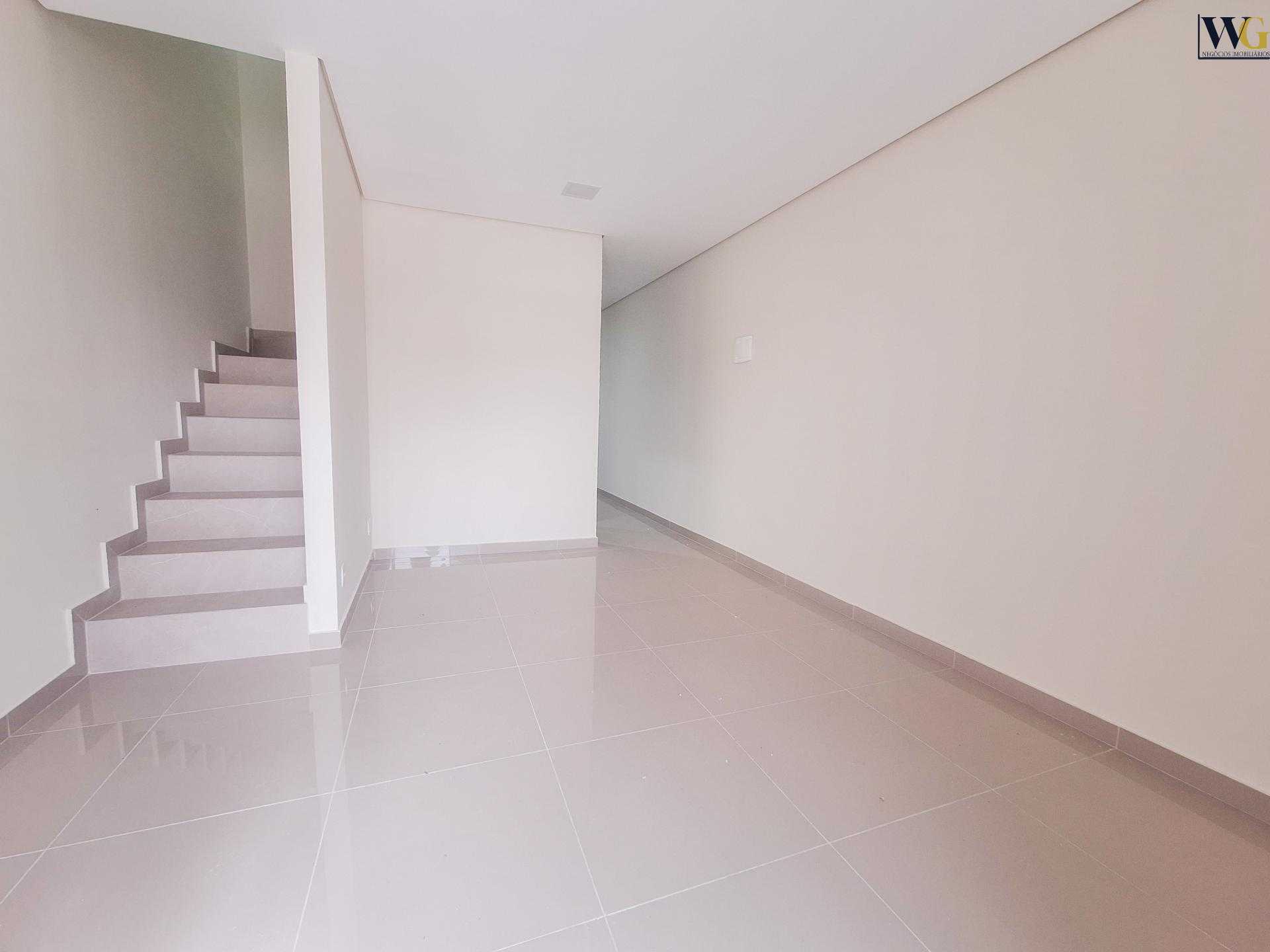 Sobrado Novo à Venda no Bairro Aventureiros | Joinville | Pron...
