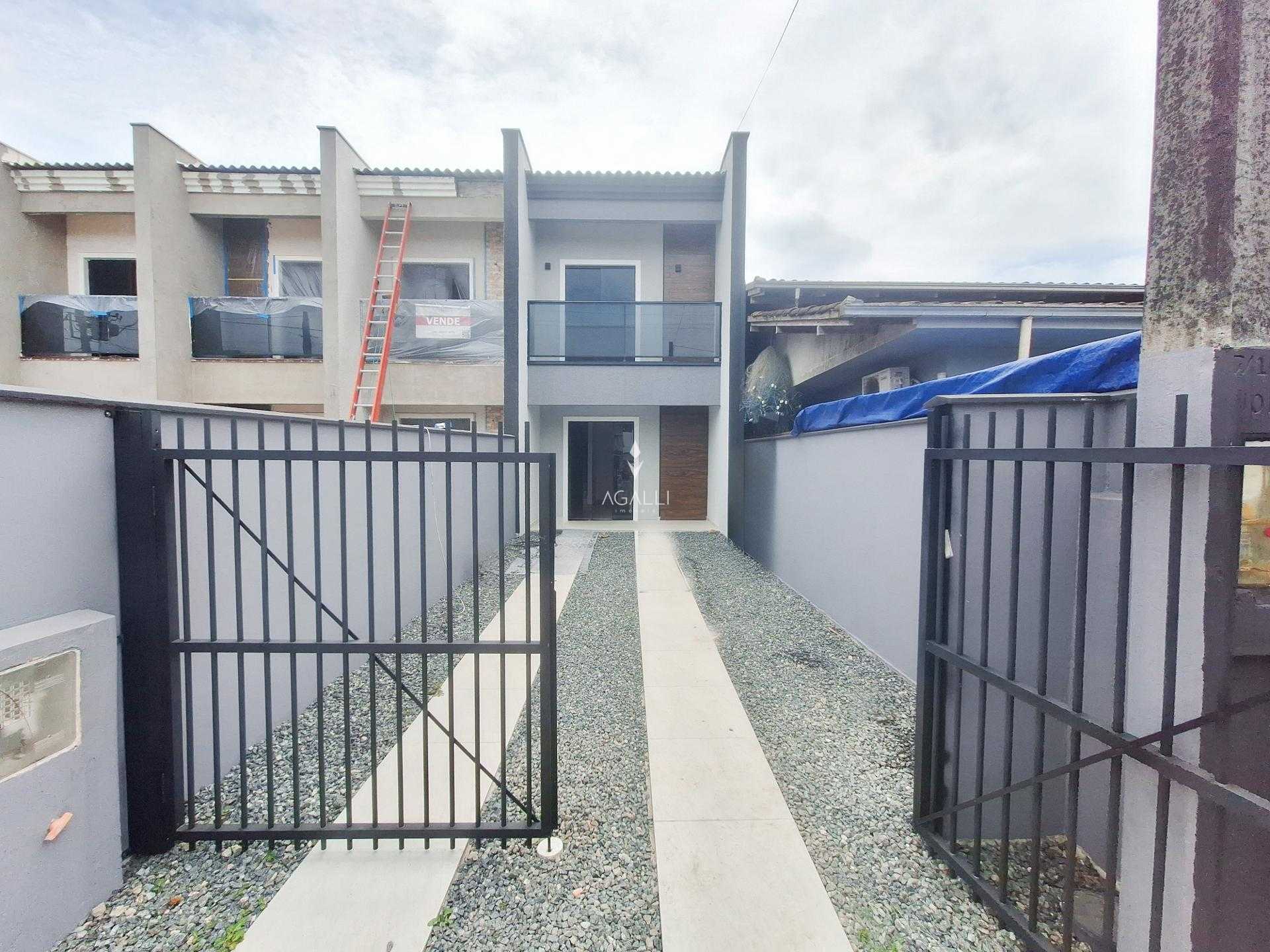 Sobrado Novo à Venda no Bairro Aventureiros | Joinville | Pron...