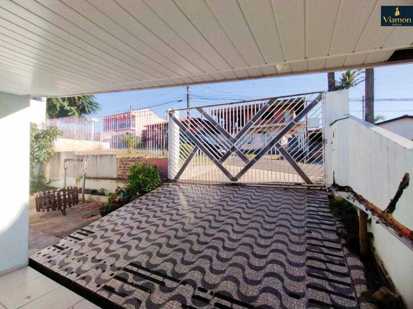 Residência Ampla com Piscina e Vista para a Natureza  Vila Gi...