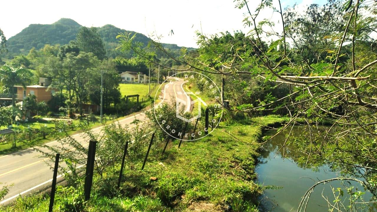 Chácara na Estrada São Martinho da Serra com 1,4 há junto a na...