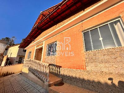 Casa à venda em BARBACENA - MG com 4 dormitórios sendo 1 suíte...