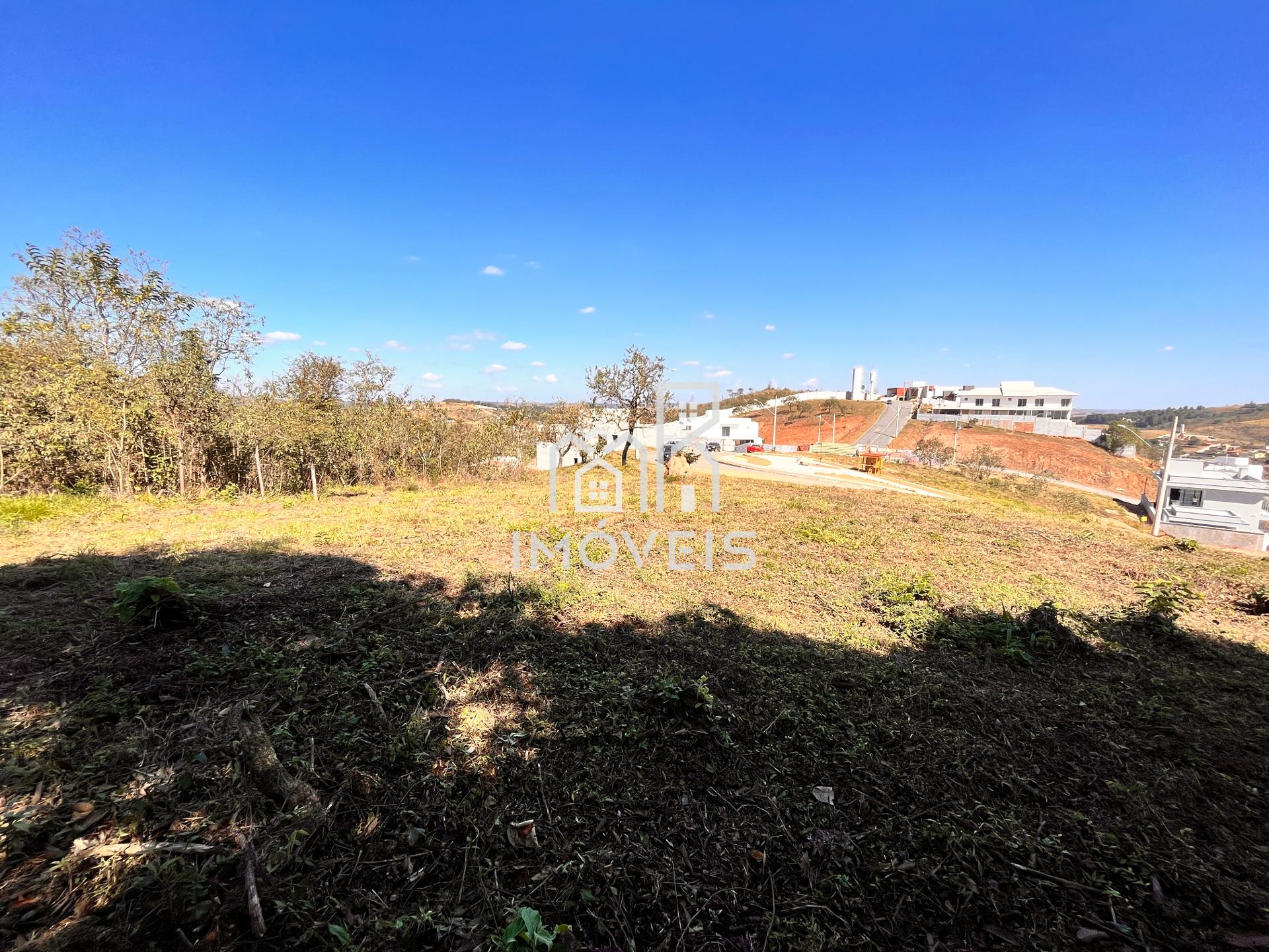 Lote à venda em BARBACENA - MG com 2007,50m  no condomínio Por...