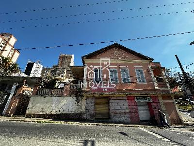 Terreno à venda em BARBACENA-MG com 398m  no Centro da cidade