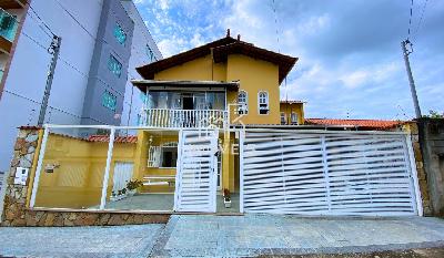 Casa à venda em Barbacena com 4 dormitórios sendo 1 suíte no S...