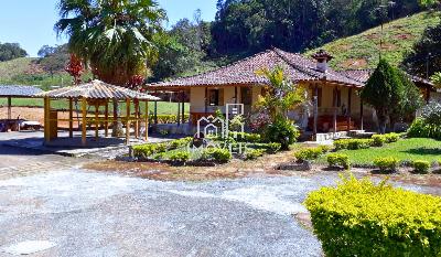 Sítio à venda em Barbacena com 3 dormitórios com piscina no ba...