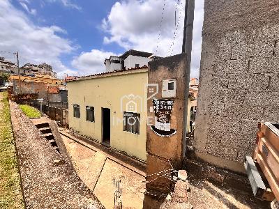 Casa à venda em Barbacena com 3 dormitórios no bairro Caminho ...