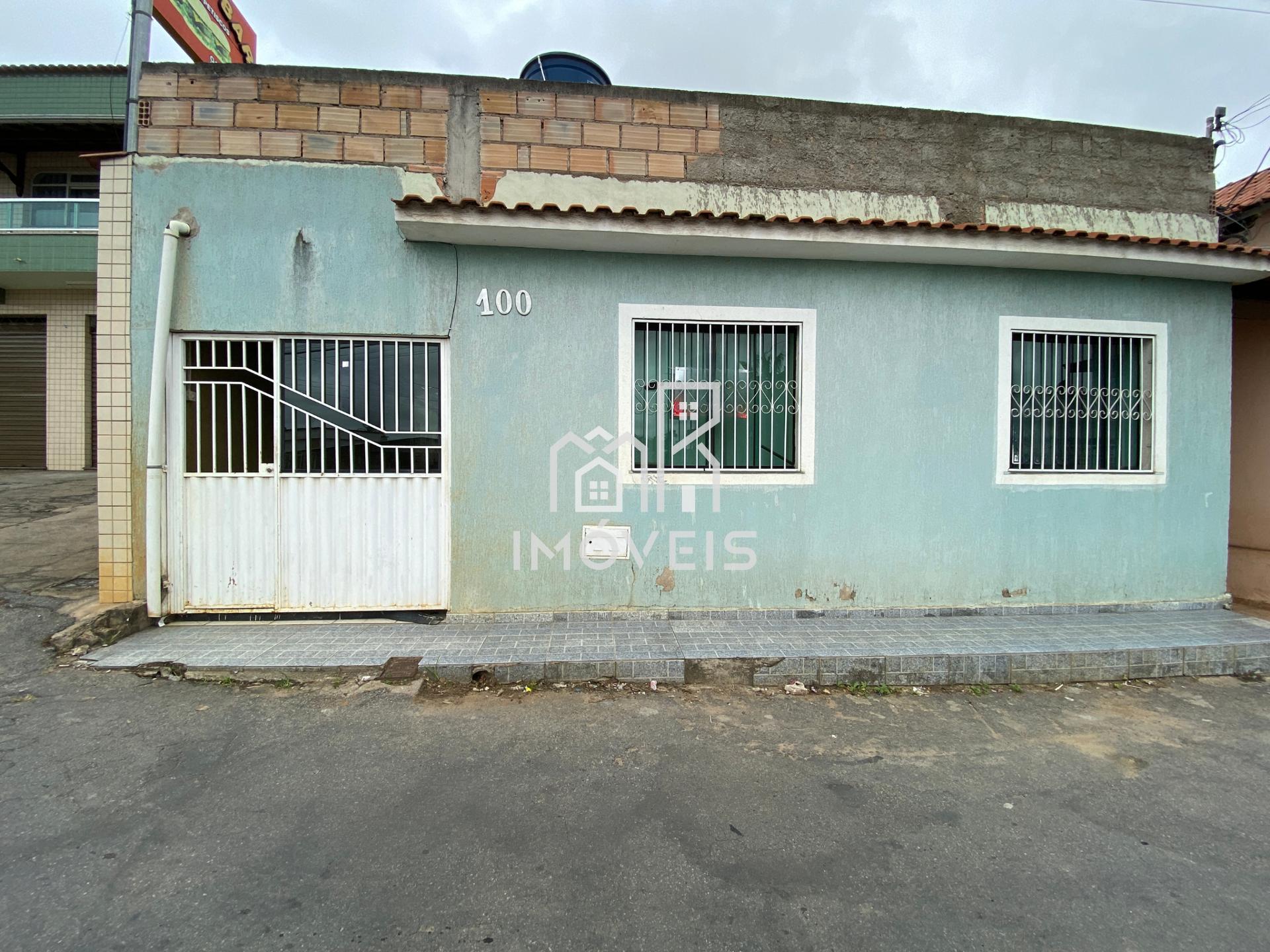 Casa à venda em Barbacena com 3 dormitórios no bairro Santo An...
