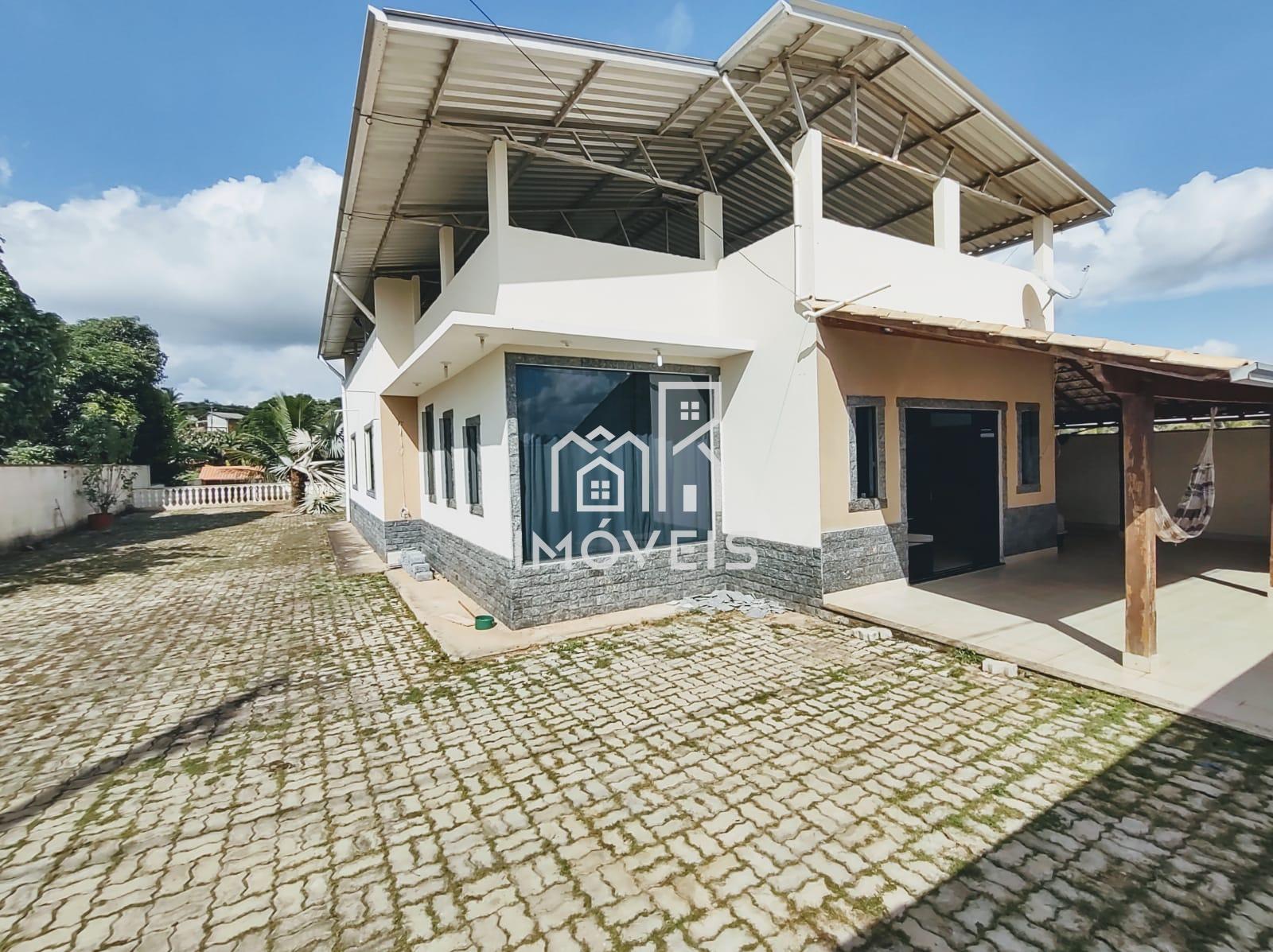 Casa à venda em Goianá com 3 dormitórios sendo 1 suíte no Centro