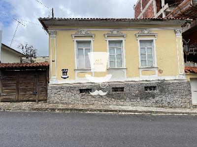 Casa à venda em Barbacena com 5 dormitórios sendo 2 suítes no ...